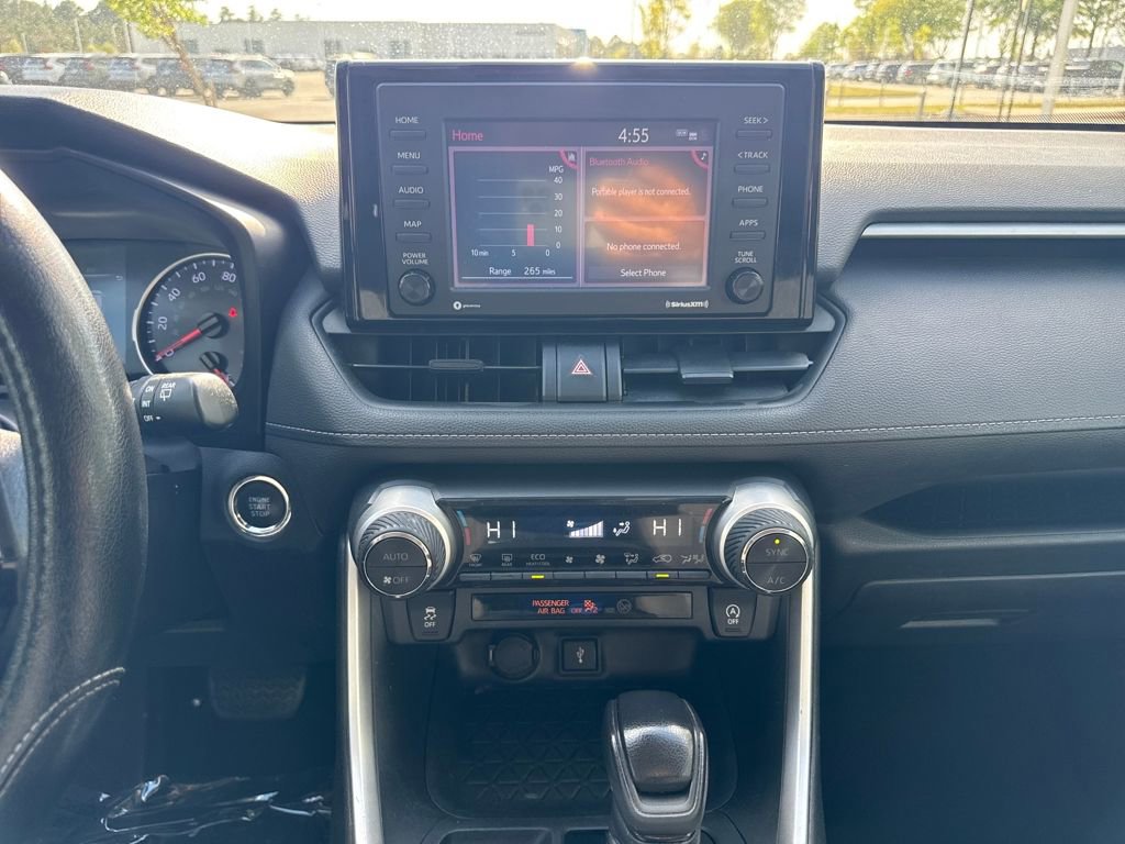 Used 2020 Toyota RAV4 XLE image 17