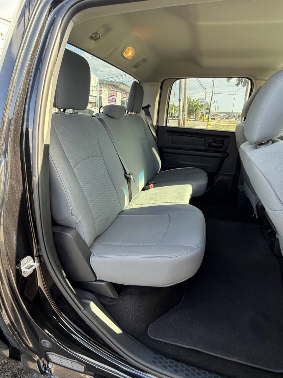 Used 2017 RAM 1500 Express w/ Express Value Package image 18