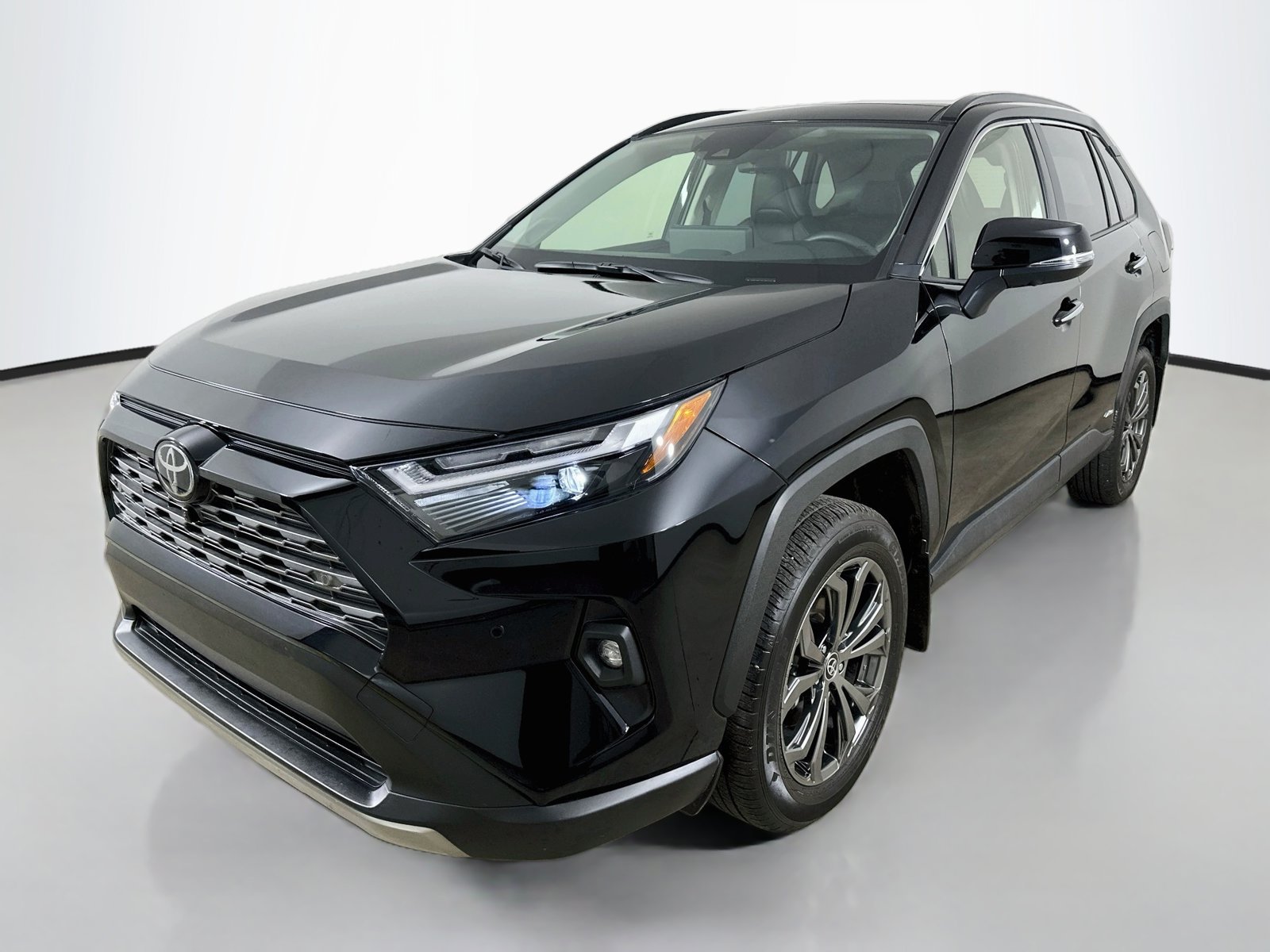 Used 2025 Toyota RAV4 Limited w/ Advanced Technology Package