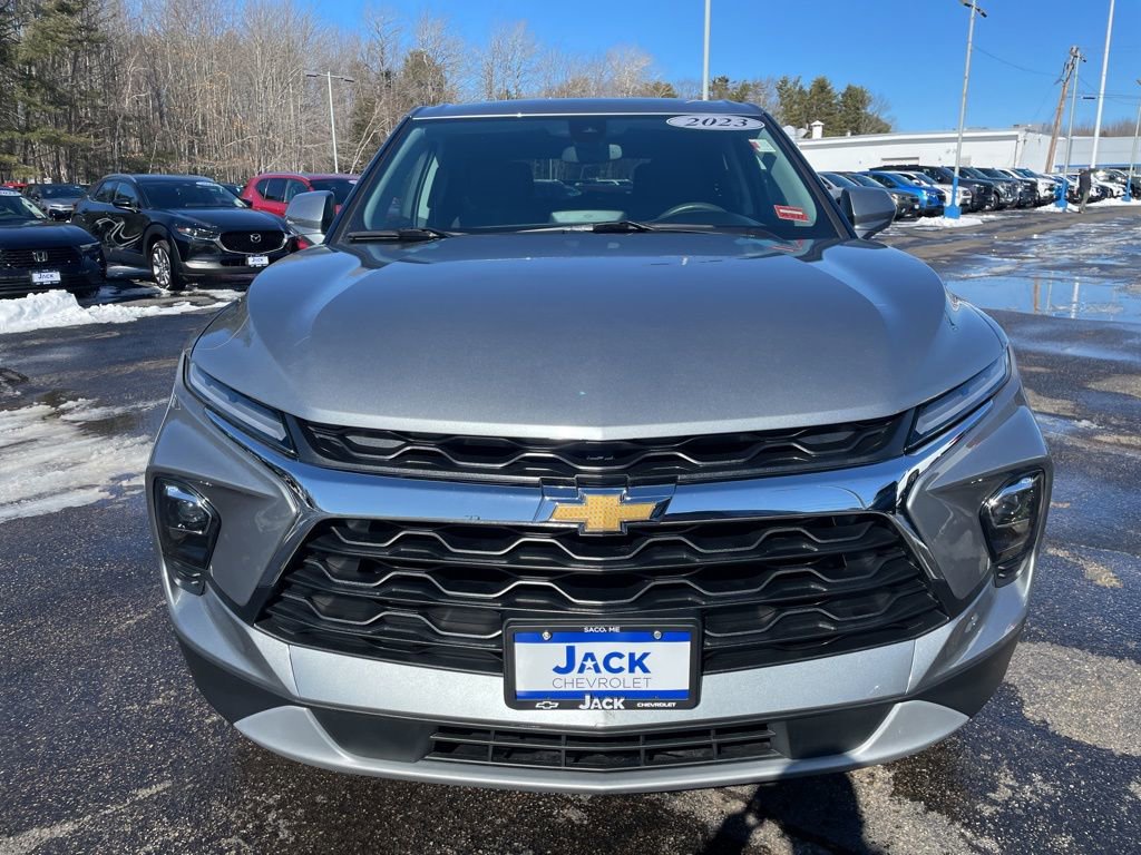 Used 2023 Chevrolet Blazer LT w/ Driver Confidence Package image 2