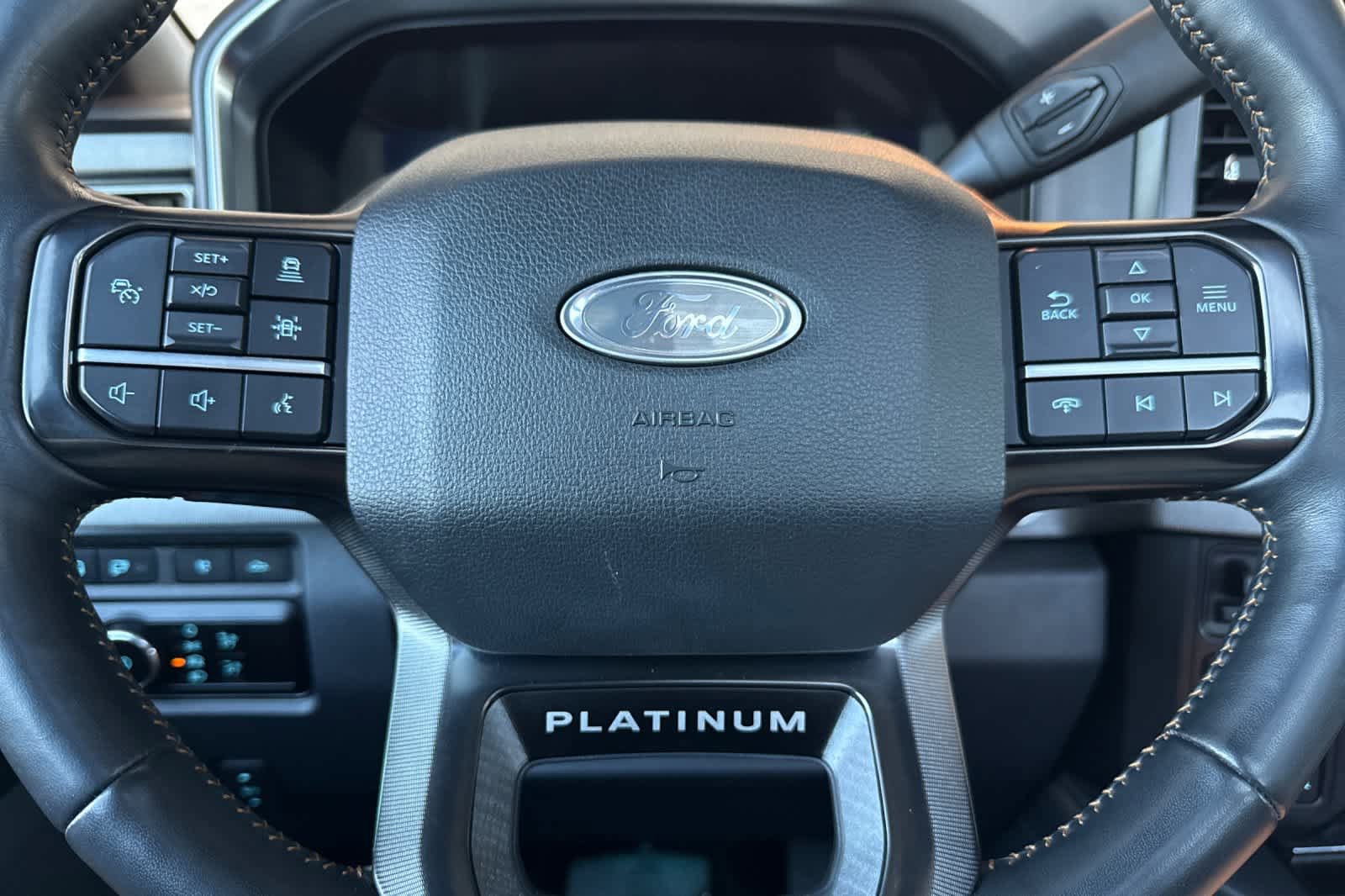 Certified 2023 Ford F450 Platinum w/ FX4 Off-Road Package AWD/4WD image 23