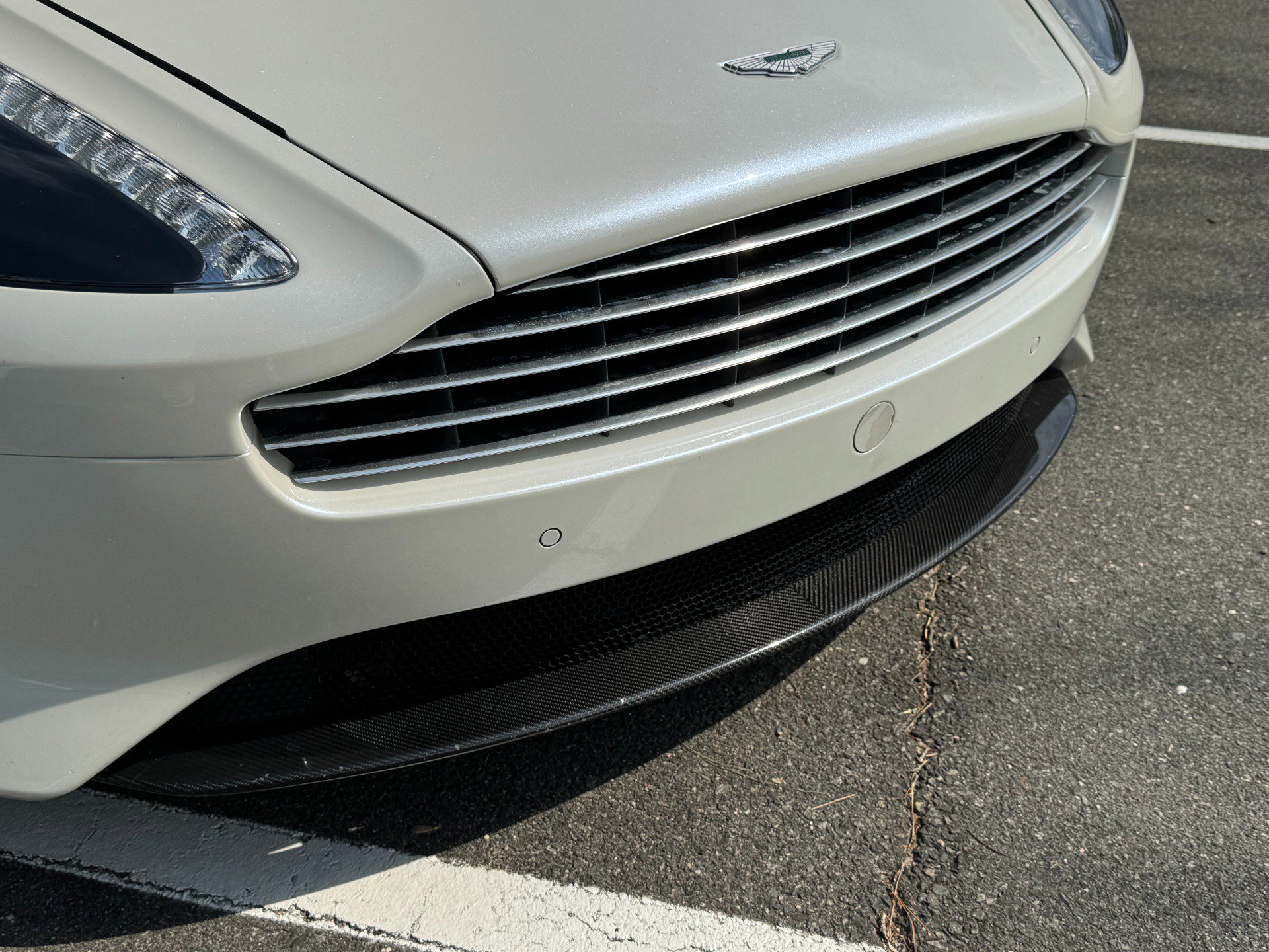 Used 2015 Aston Martin DB9 Coupe image 19