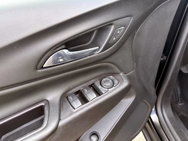 Used 2021 Chevrolet Equinox LT FWD image 18