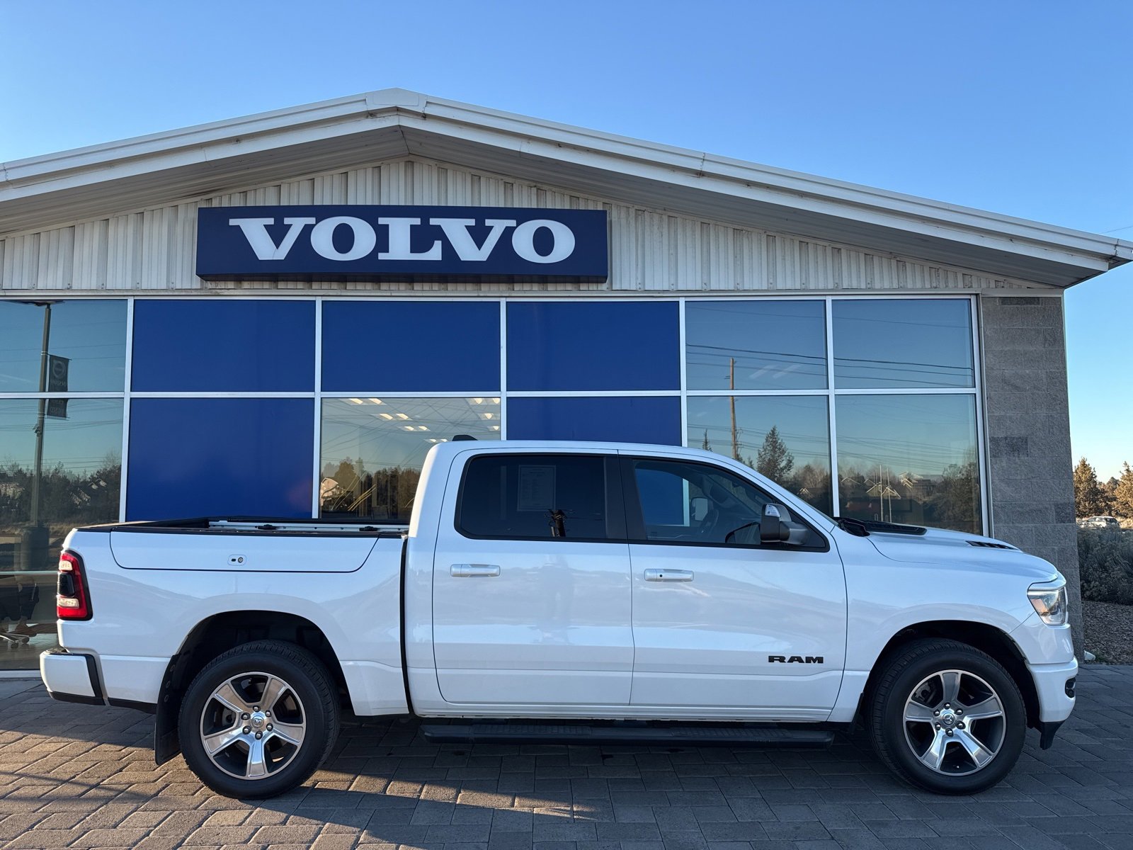 Used 2020 RAM 1500 Sport w/ Level 2 Equipment Goup w/2_L image 7