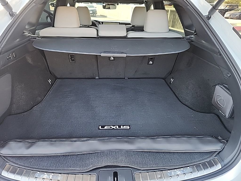 Used 2023 Lexus RX 350h w/ Cold Area Package AWD/4WD image 12