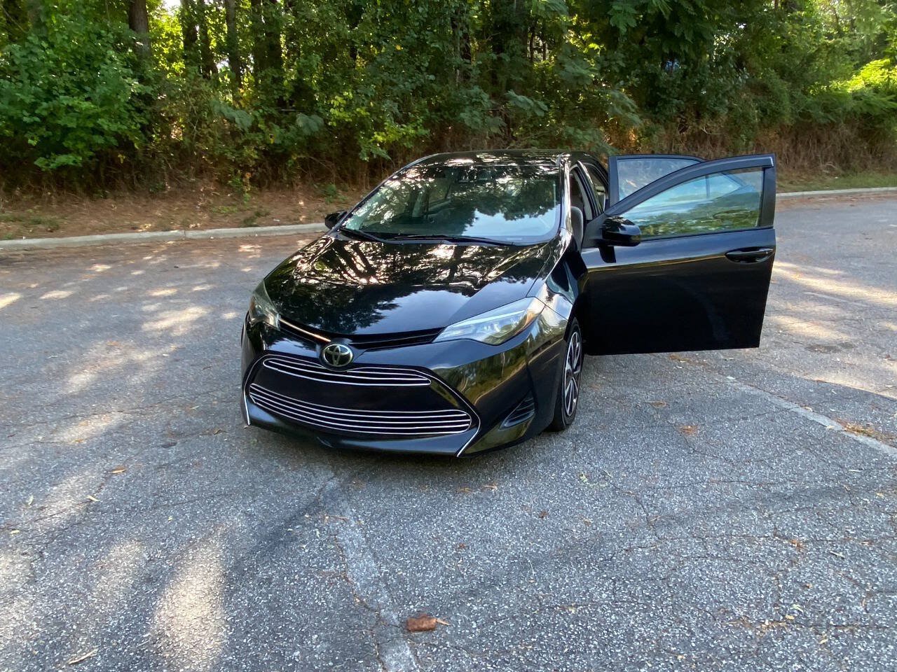Used 2019 Toyota Corolla LE FWD image 45