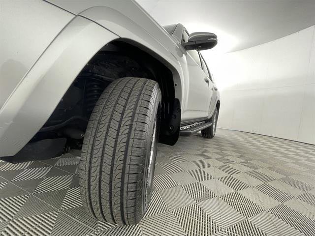 Used 2022 Toyota 4Runner SR5 Premium image 25