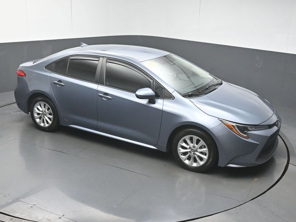 Used 2021 Toyota Corolla LE w/ LE Convenience Package FWD image 38