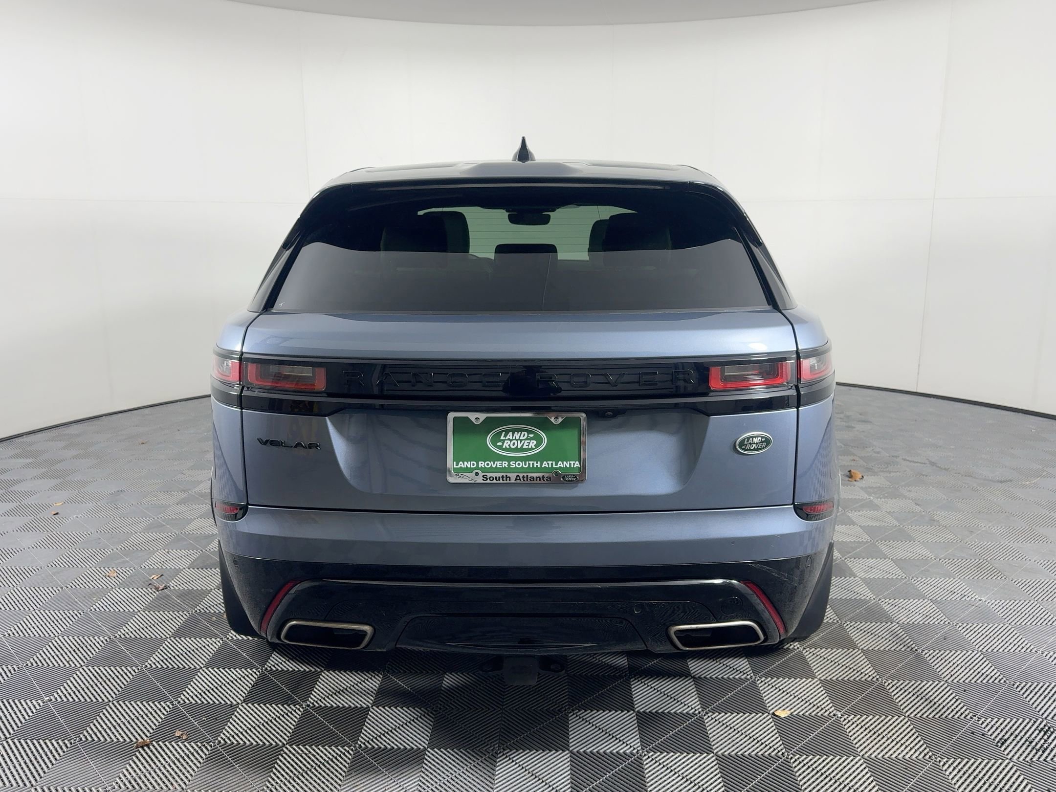 Used 2023 Land Rover Range Rover Velar R-Dynamic S image 33