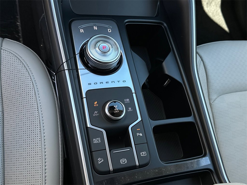 New 2025 Kia Sorento EX w/ EX Panoramic Sunroof Package image 24