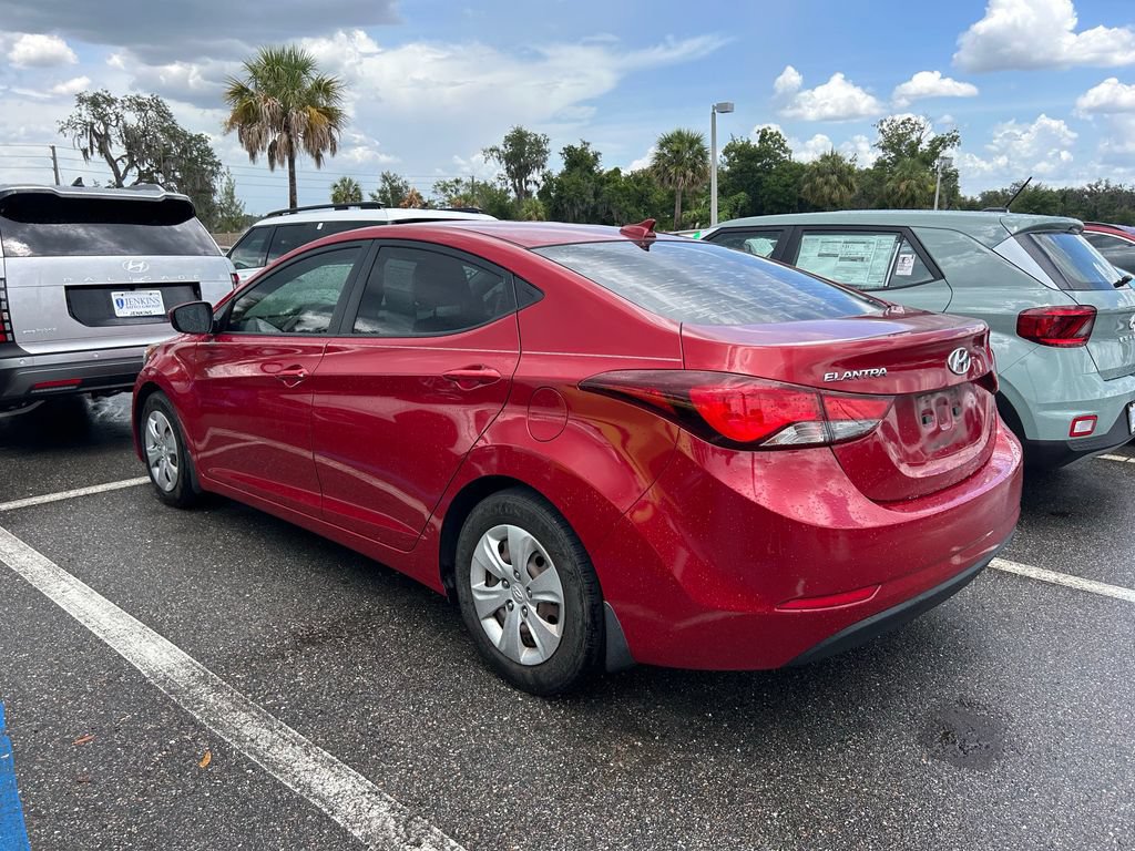 Used 2016 Hyundai Elantra SE FWD image 5