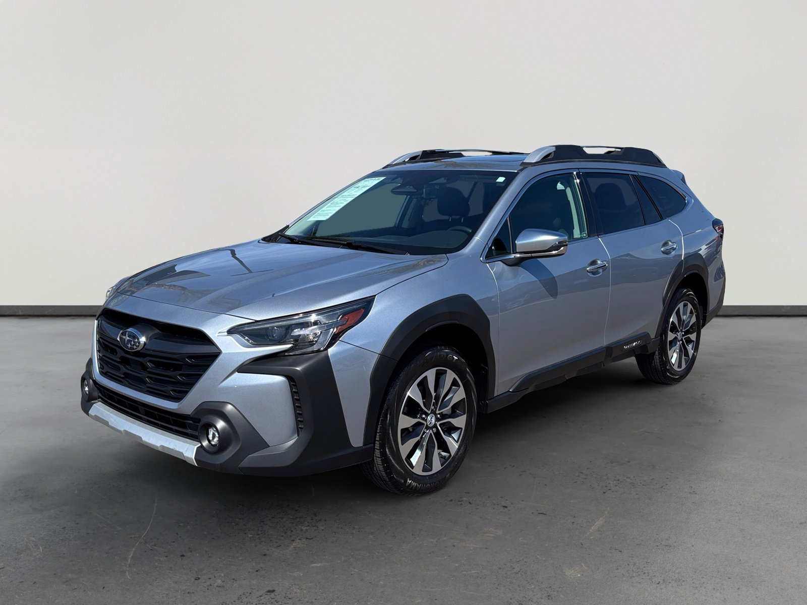 Used 2024 Subaru Outback Touring XT image 1
