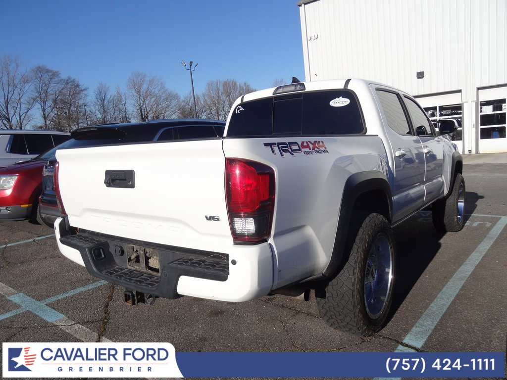 Used 2018 Toyota Tacoma TRD Off-Road image 6