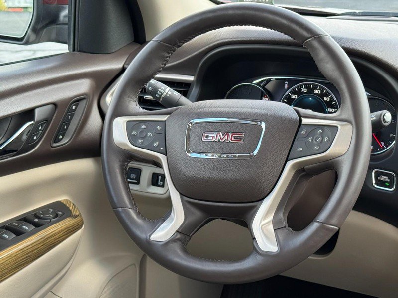 Used 2017 GMC Acadia Denali w/ Technology Package AWD/4WD image 13