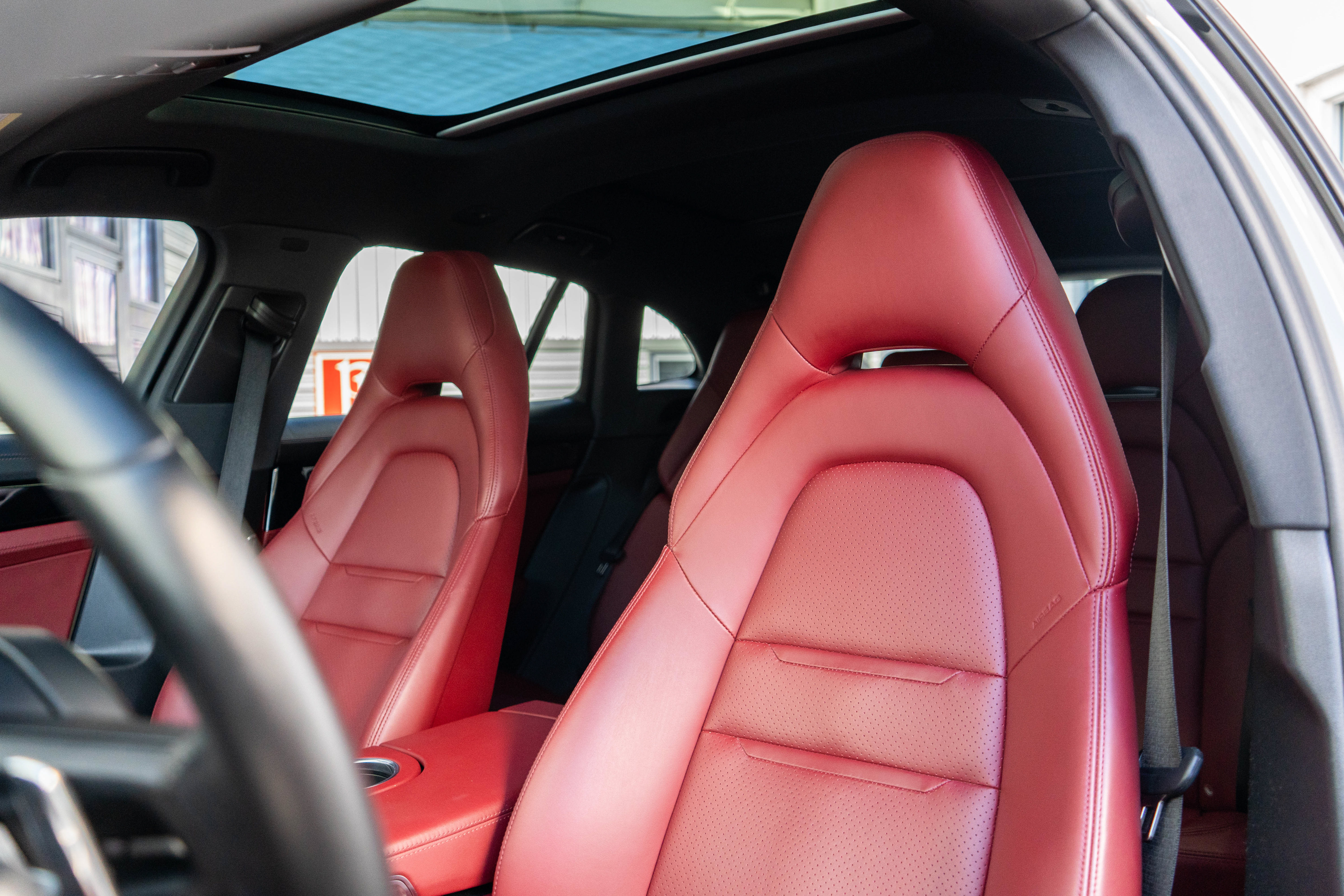 Used 2023 Porsche Panamera 4S AWD/4WD image 9