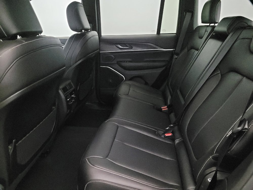 Used 2024 Jeep Grand Cherokee Limited 4xe image 18