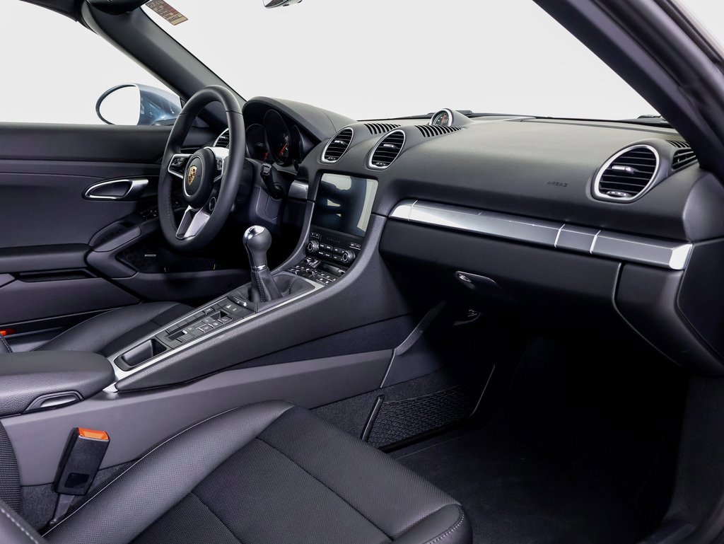 Used 2025 Porsche 718 Boxster image 7