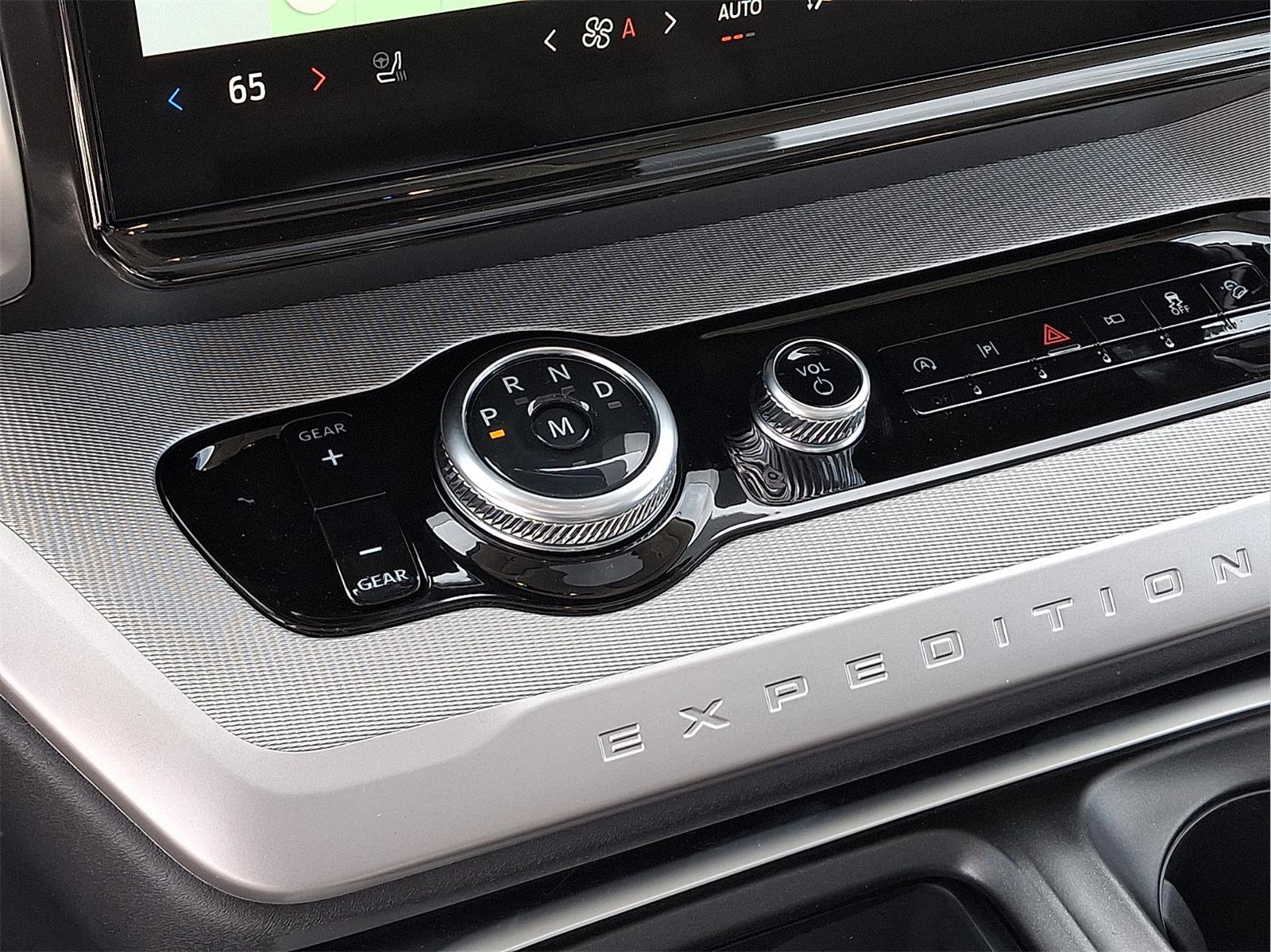 New 2026 Ford Expedition Active AWD/4WD image 11