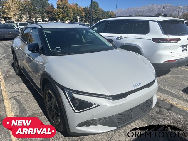 Used 2025 Kia EV6 Light w/ Light LR Technology Package AWD/4WD image 16