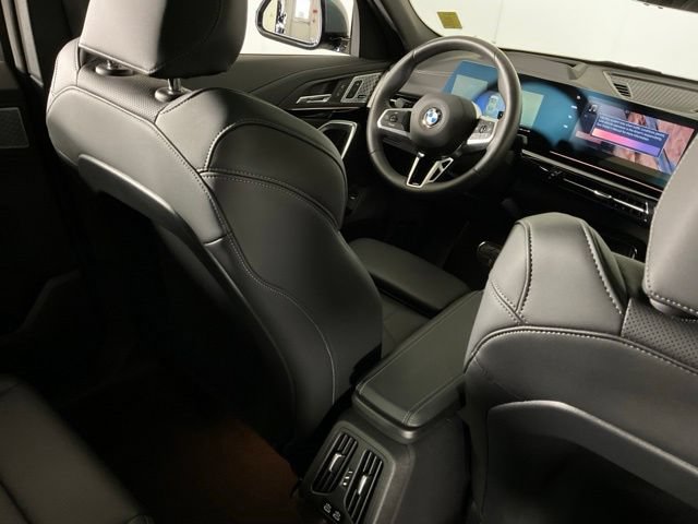 Certified 2025 BMW X2 xDrive28i w/ Premium Package AWD/4WD image 32