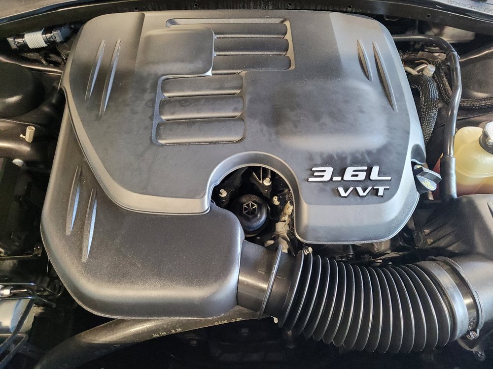 Used 2019 Chrysler 300 Touring w/ Quick Order Package 2EF RWD image 30