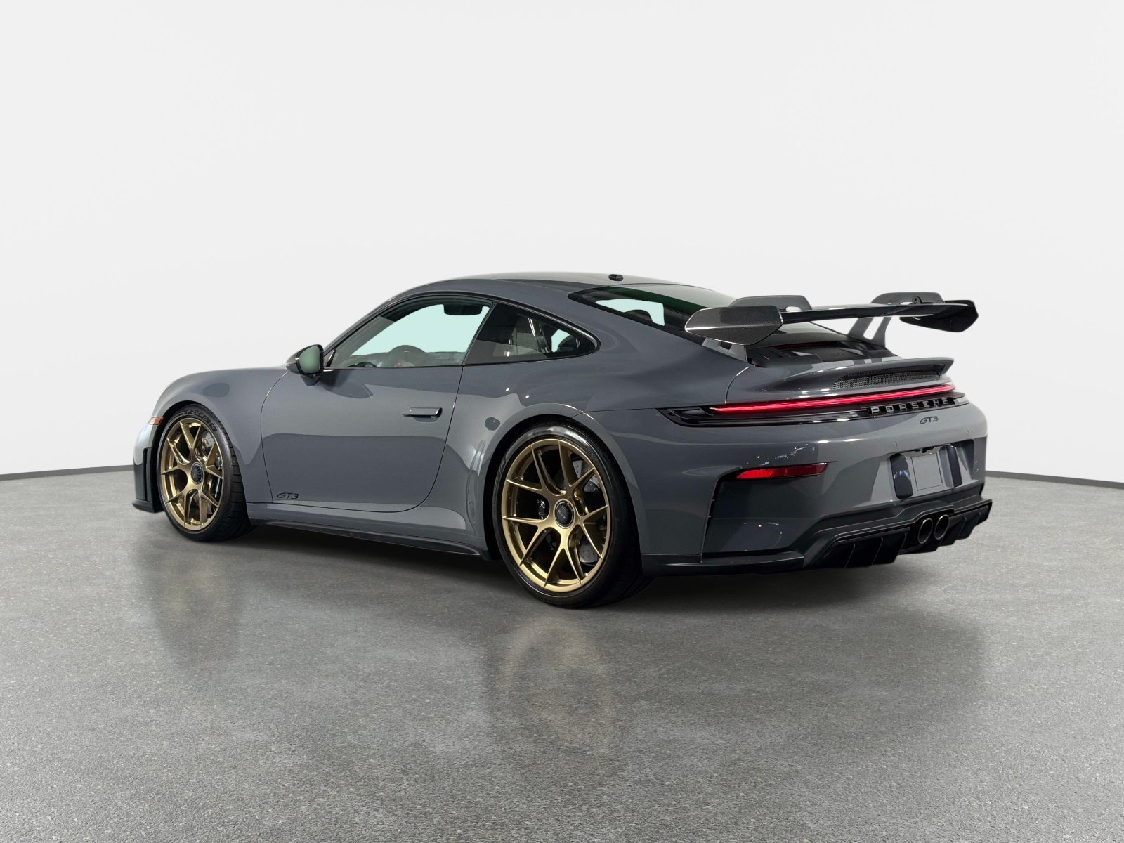 Used 2026 Porsche 911 GT3 w/ Weissach Package RWD image 5