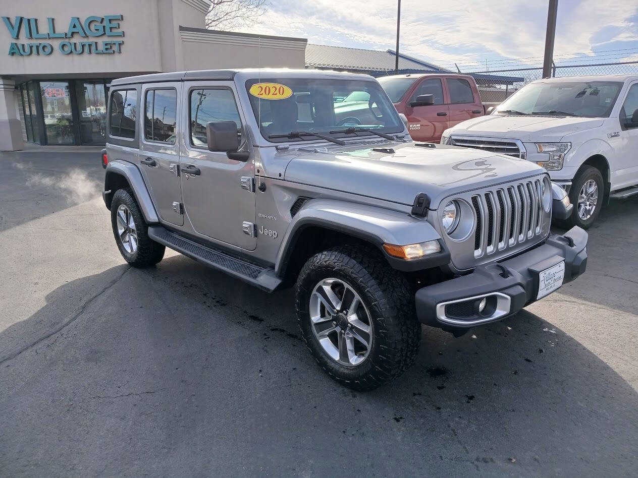 Used 2020 Jeep Wrangler Unlimited Sahara image 22