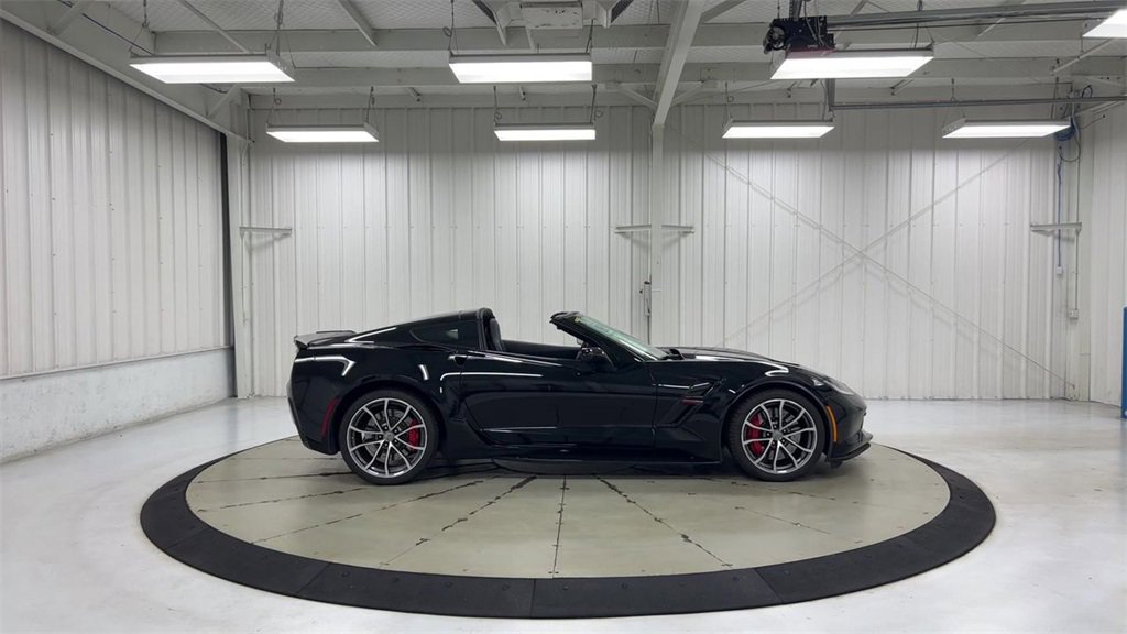 Used 2017 Chevrolet Corvette Grand Sport image 9