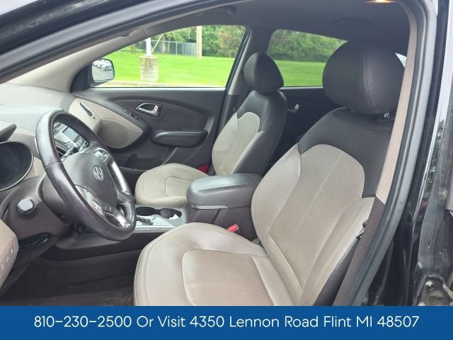 Used 2011 Hyundai Tucson Limited AWD/4WD image 12