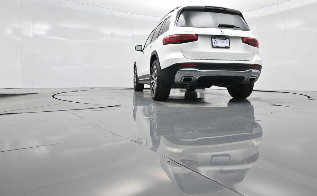 Used 2022 Mercedes-Benz GLB 250 image 41