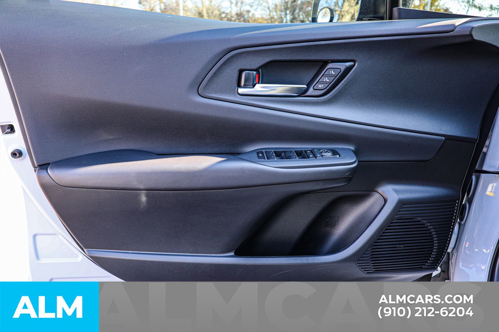 Used 2024 Toyota Prius Prime Premium w/ Advanced Technology Package FWD image 41