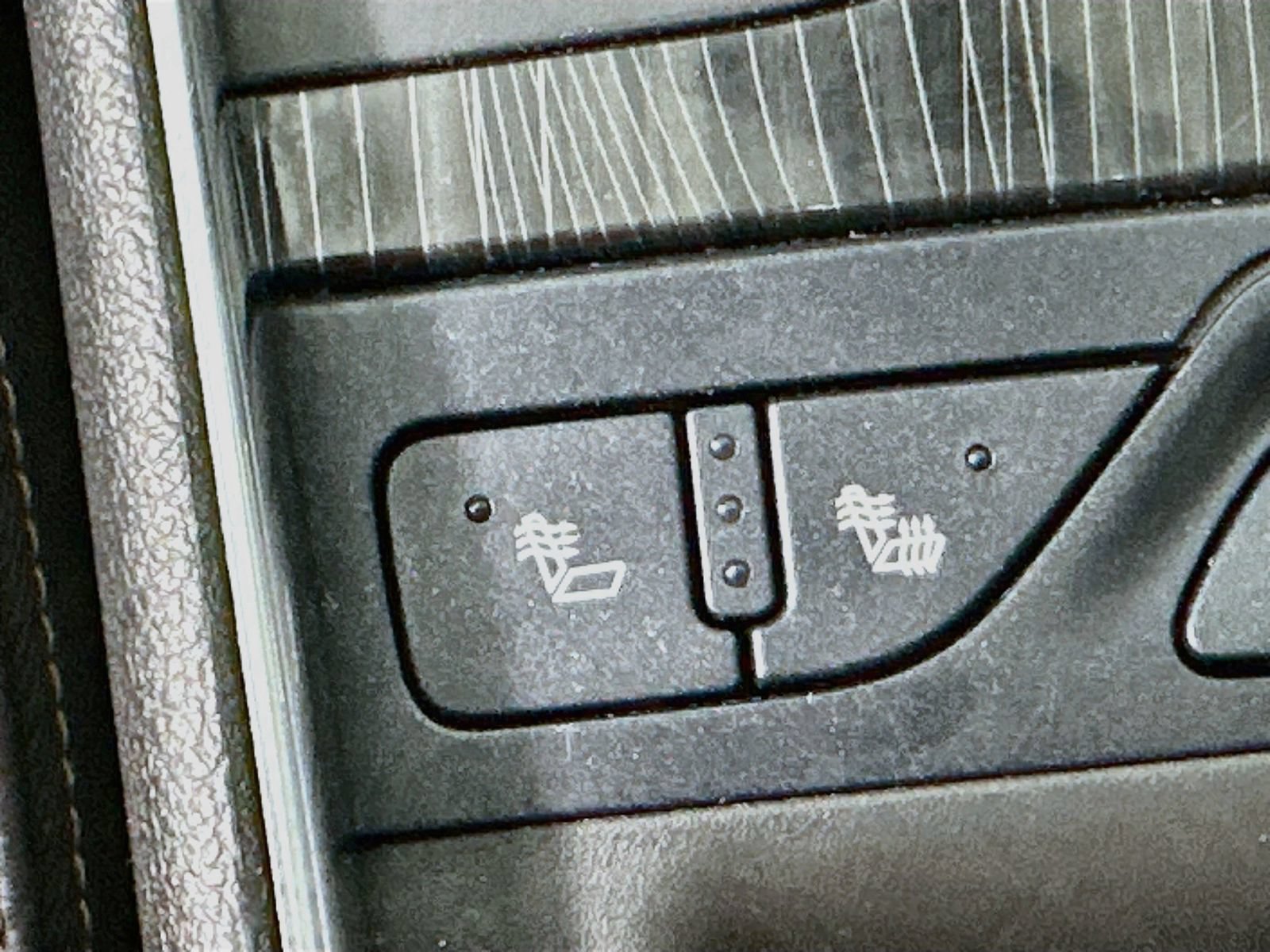 Used 2018 Chevrolet Impala Premier FWD image 20