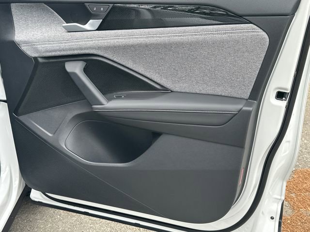 Certified 2025 Volkswagen Tiguan S image 28