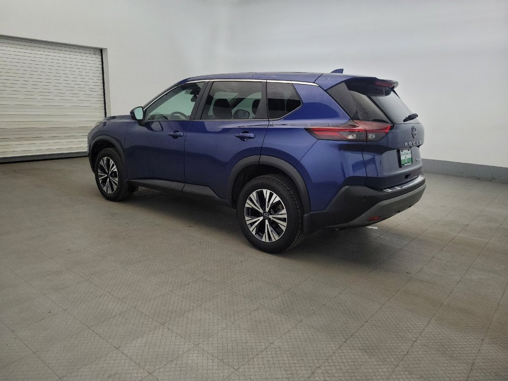 Used 2022 Nissan Rogue SV AWD/4WD image 3