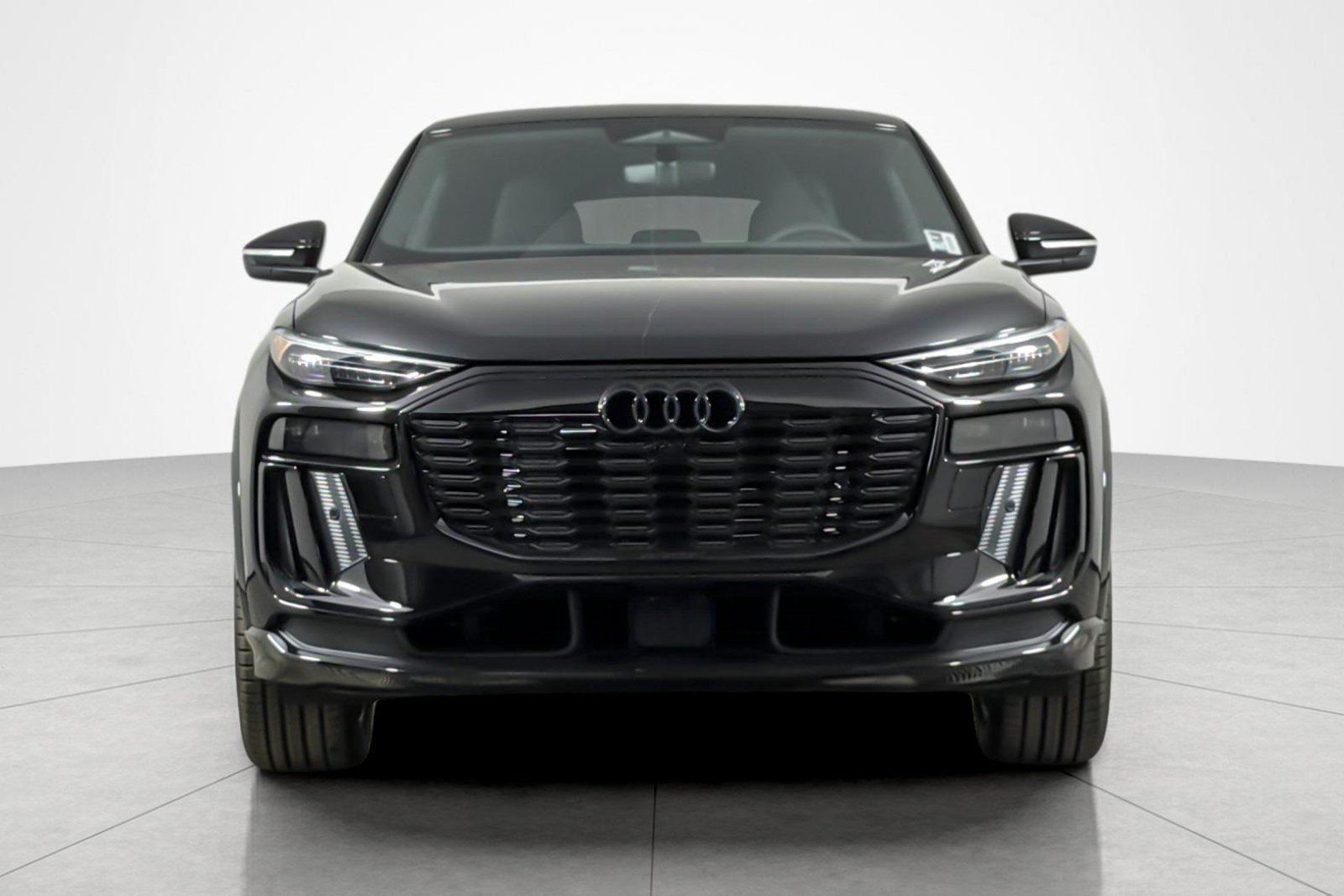 New 2027 Audi Q6 e-tron Premium Plus AWD/4WD image 8