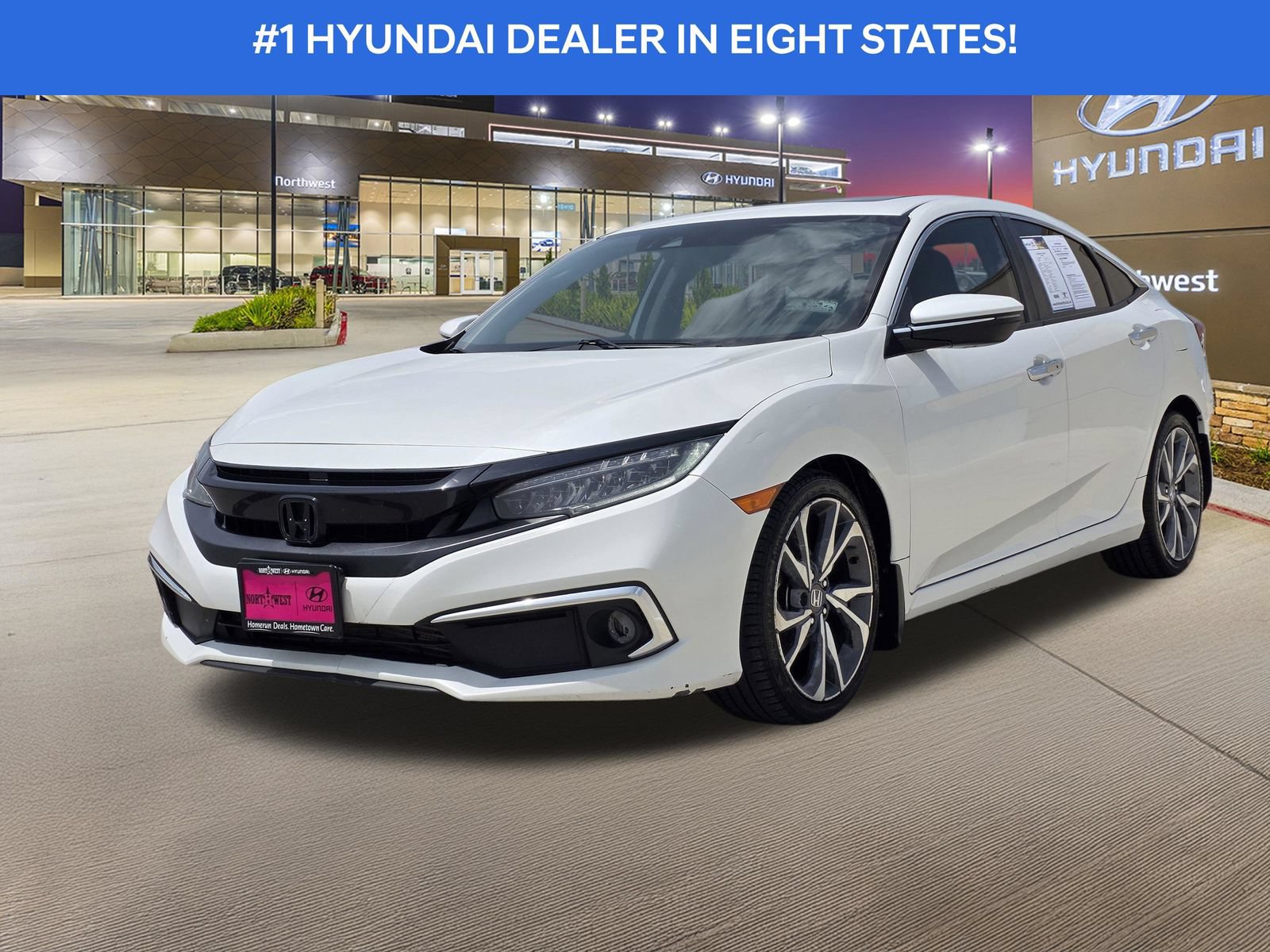 Used 2019 Honda Civic Touring image 2