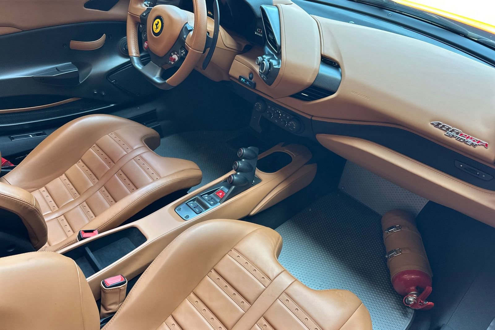 Used 2020 Ferrari 488 Pista Spider RWD image 17