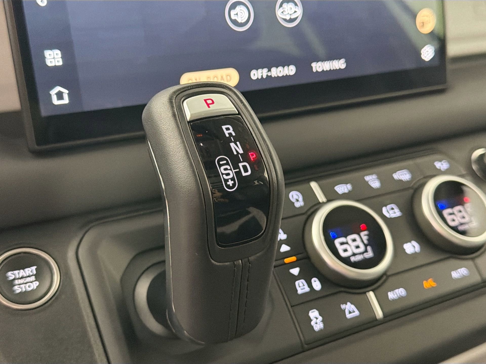 Certified 2025 Land Rover Defender 130 S image 18