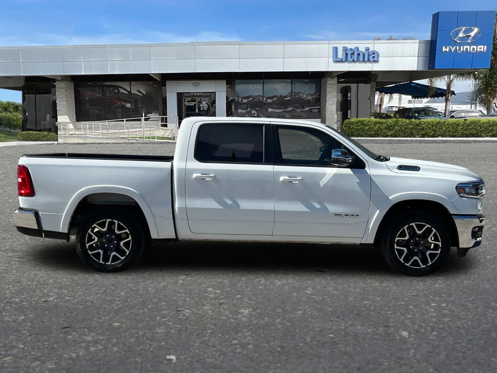 Used 2026 RAM 1500 Laramie AWD/4WD image 9