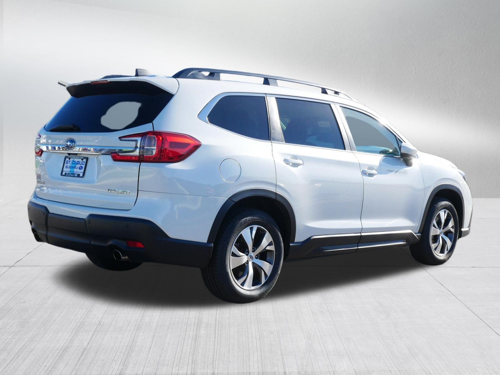 Used 2024 Subaru Ascent Premium w/ Convenience Package AWD/4WD image 7