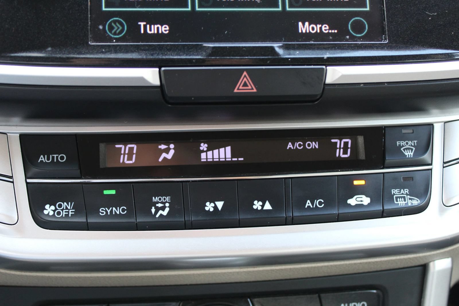 Used 2015 Honda Accord EX-L image 22