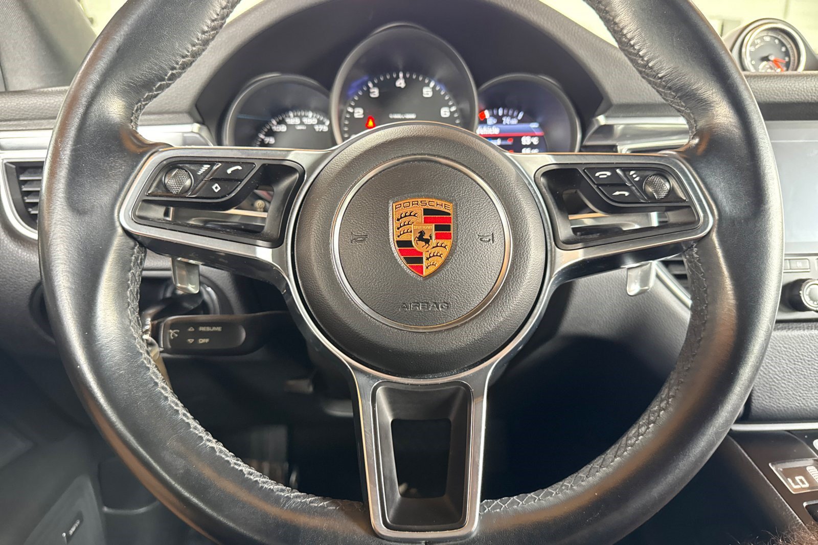Used 2017 Porsche Macan AWD/4WD image 11
