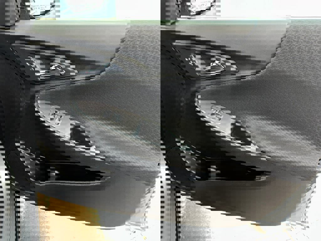 Certified 2024 Chevrolet Malibu RS w/ LPO, Floor Liner Package image 28