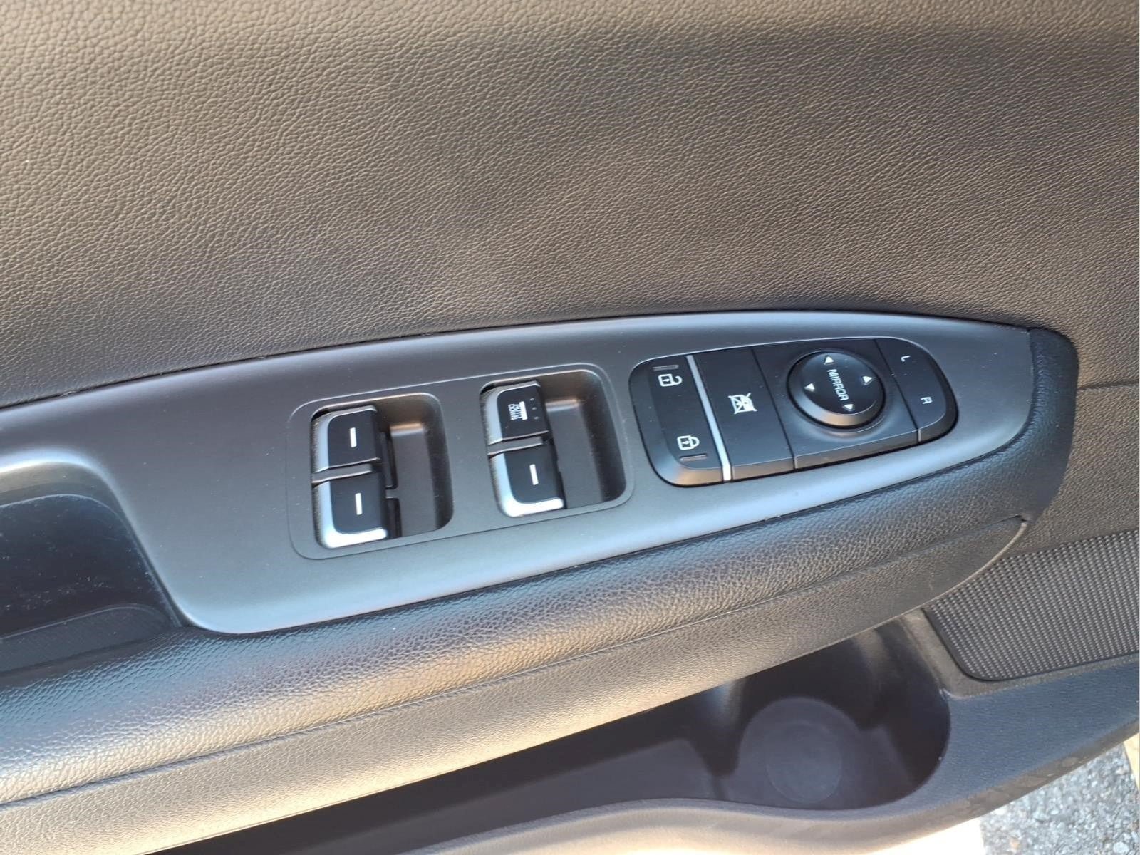 Used 2020 Kia Optima LX FWD image 12