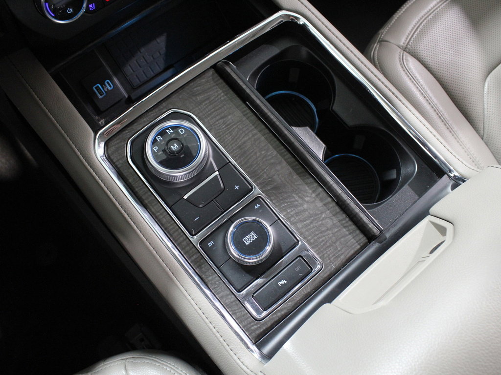 Used 2021 Ford Expedition Limited image 18