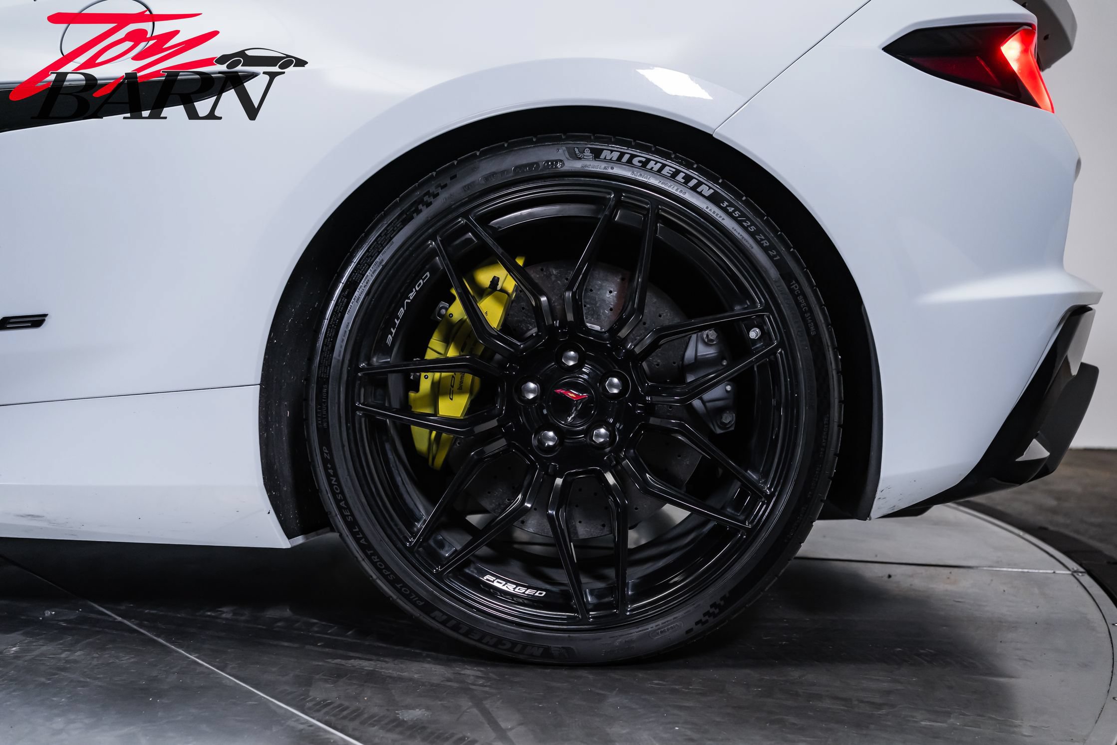 Used 2024 Chevrolet Corvette Z06 w/ Stealth Interior Trim Package RWD image 20