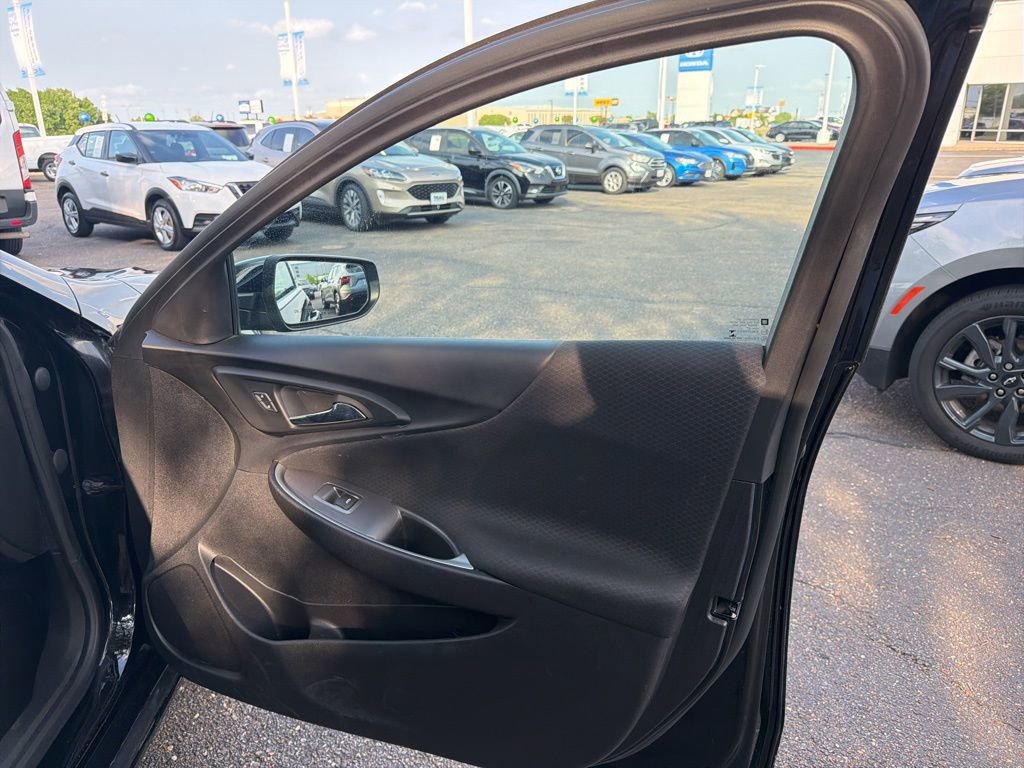 Used 2024 Chevrolet Malibu LS FWD image 30