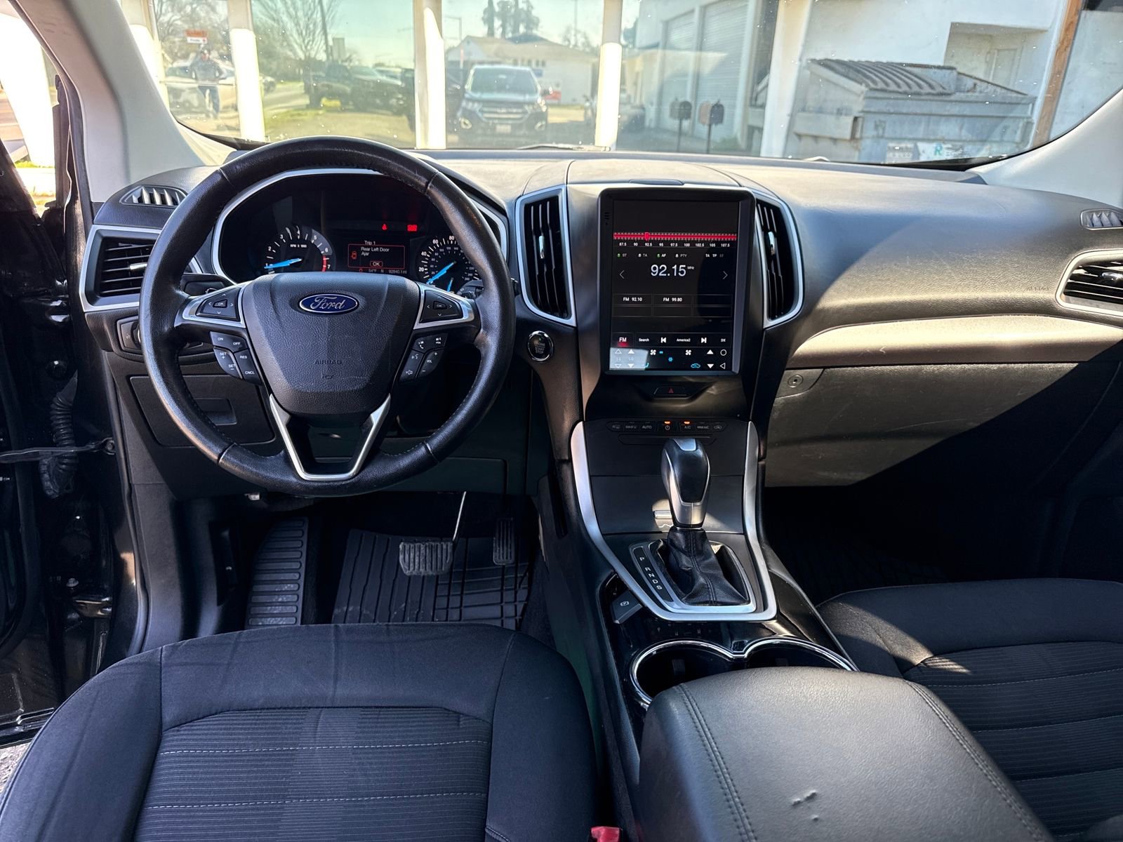 Used 2015 Ford Edge SEL image 12