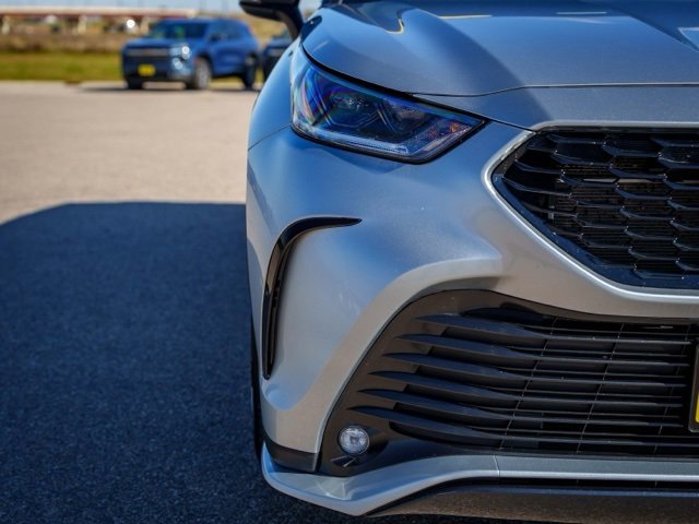 Used 2022 Toyota Highlander XSE image 4