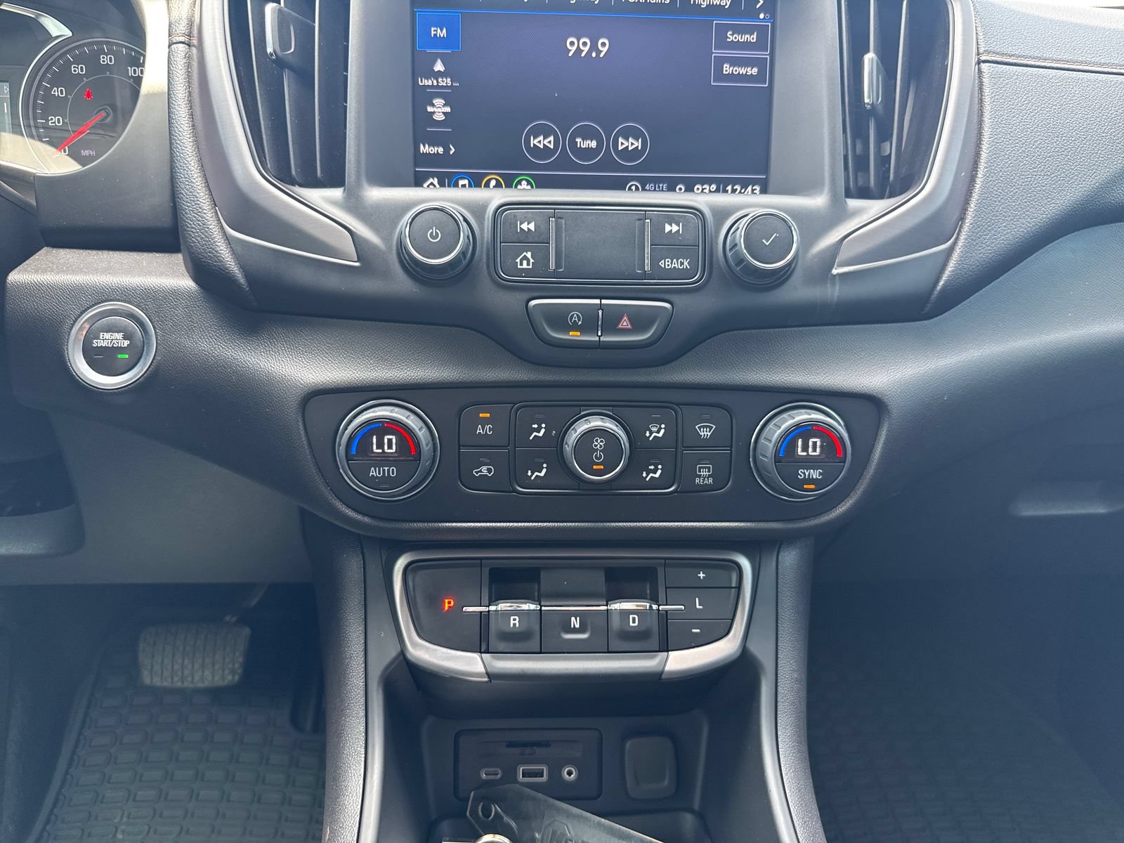 Used 2024 GMC Terrain AT4 AWD/4WD image 12
